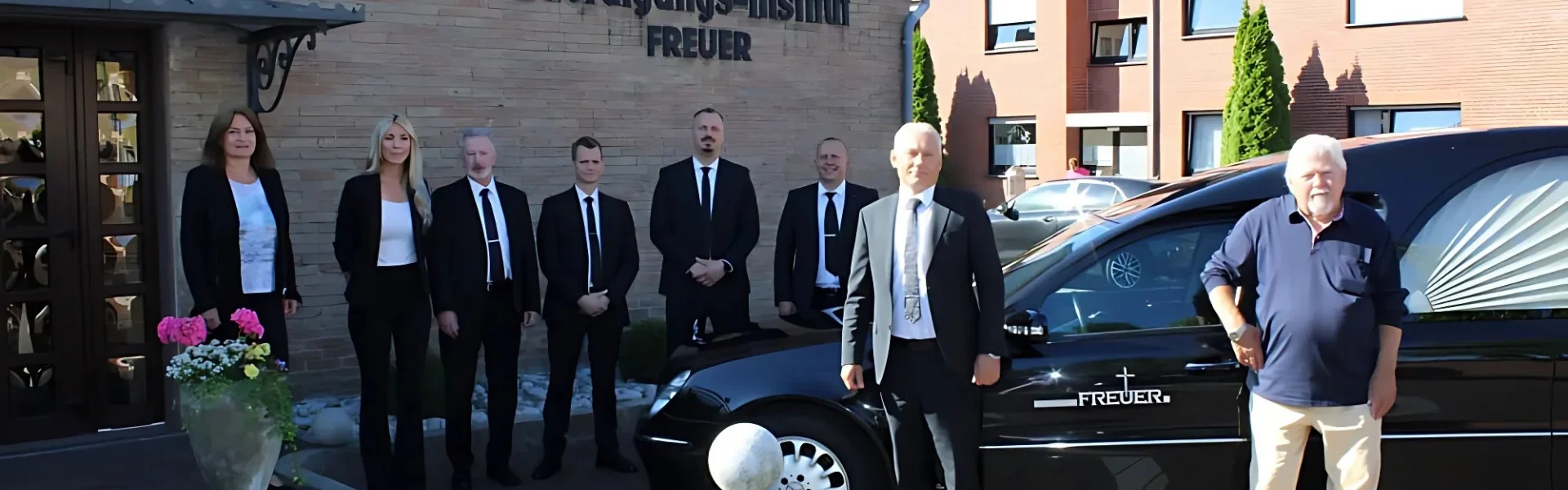 Freuer Beerdigungsinstitut Team – Bestatter Delmenhorst